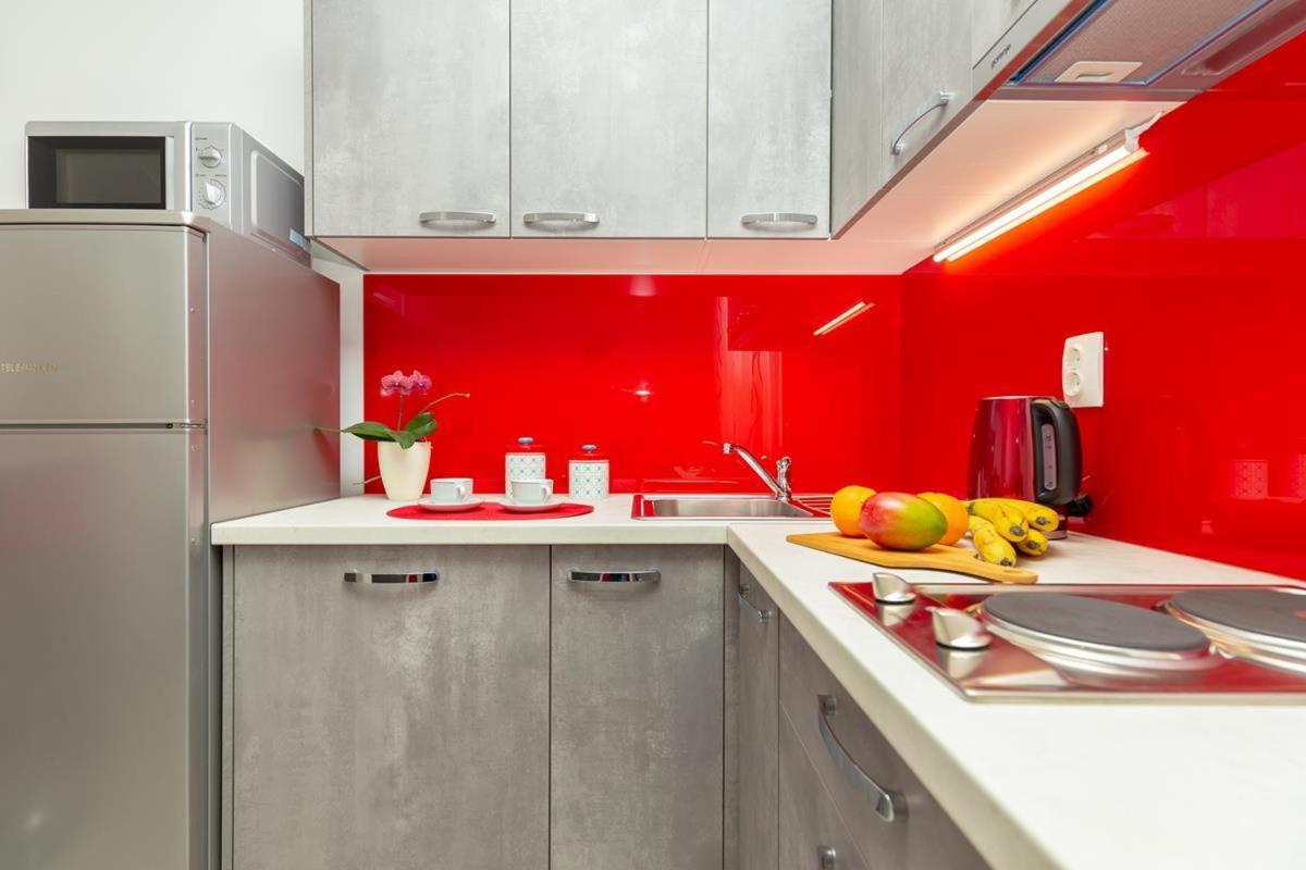 Apartments Red And Blue Mlini Exterior foto